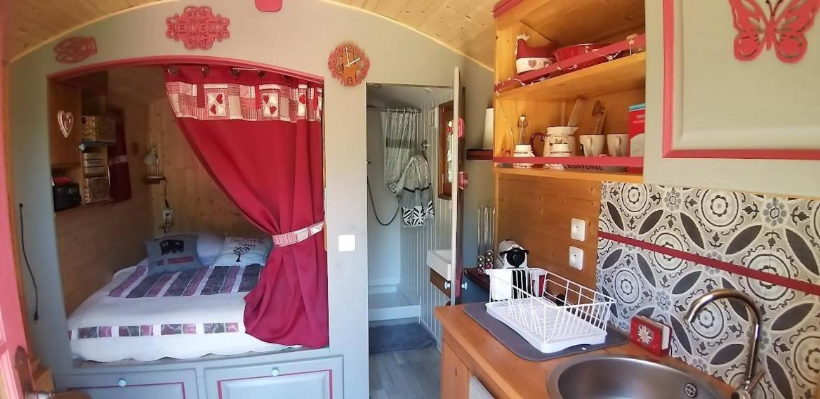 Roulotte Romantique Chauffee En Cevennes Monteils  Kültér fotó